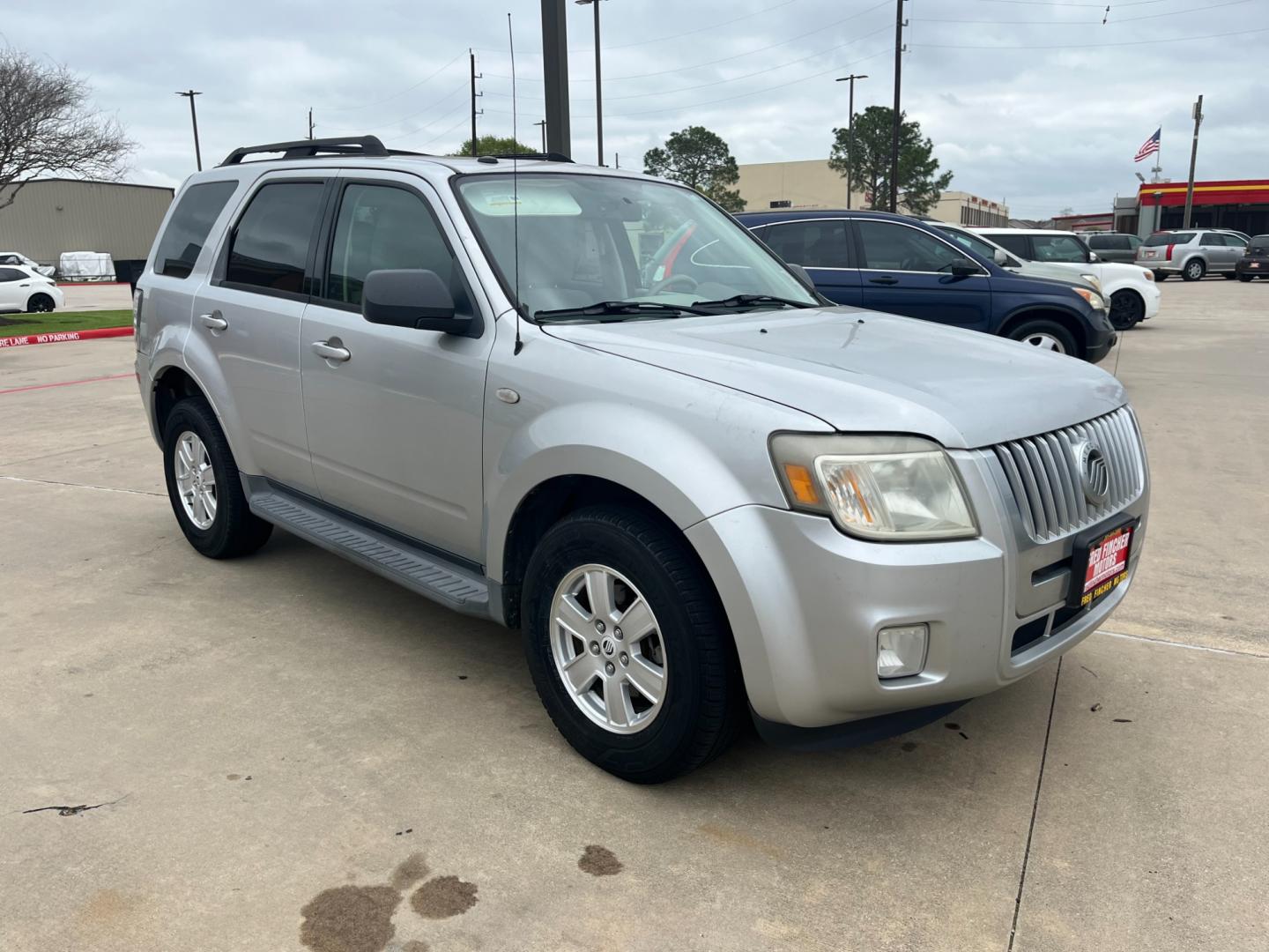 2009 SILVER /gray Mercury Mariner V6 2WD (4M2CU81G49K) with an 3.0L V6 engine, 6-Speed Automatic transmission, located at 14700 Tomball Parkway 249, Houston, TX, 77086, (281) 444-2200, 29.928619, -95.504074 - Photo#0